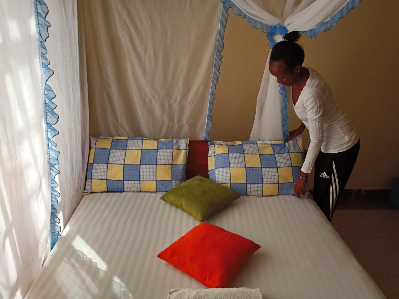 Terminal Homestay Mlolongo Exteriör bild